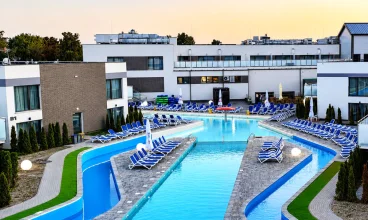 Gorzelanny to apartamenty z basenami w Dźwirzynie