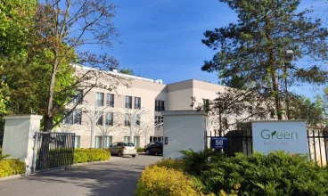 Green Garden Hotel jest położony w Falentach