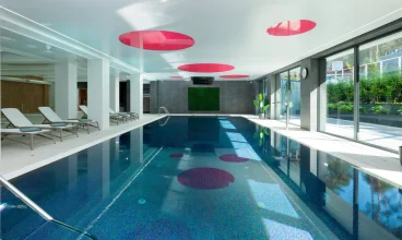 Basen wewnętrzny to gówna część strefy wellness