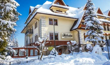 Hotel jest położony tuż przy jednej z najpiękniejszych dolin w Tatrach