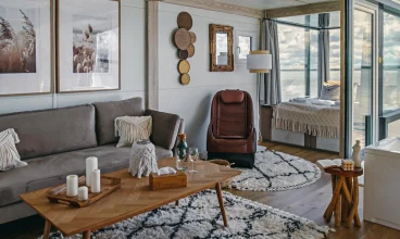 Domek Boho ma wannę z hydromasażem i prywatną saunę
