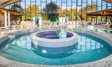 Hunguest Hotel Beke w Hajduszoboszlo z basenem