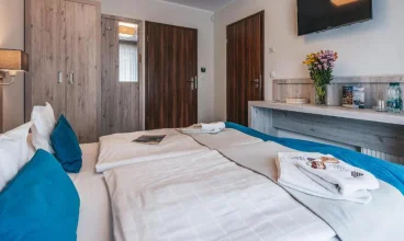 Wnętrza są jasno i nowocześnie urządzone