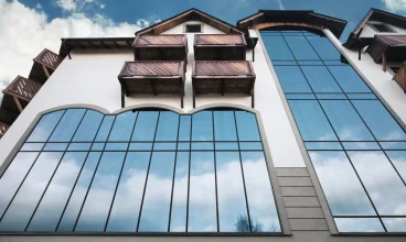 Każdy pokój ma balkon