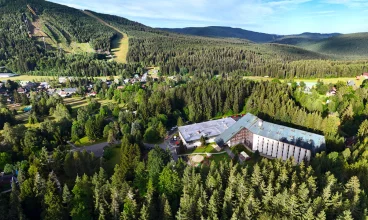 Wellness Hotel Svornost*** to ośrodek u stóp gór