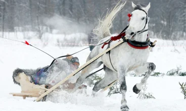 Przy sprzyjających warunkach zimową atrakcją Podhala są wyścigi kumoterek