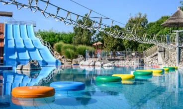 Park Inn by Radisson Sarvar Resort & Spa jest położony w uzdrowisku termalnym