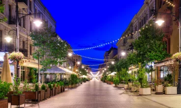 To apartamenty w samym centrum Łodzi, bezpośrednio przy ul. Piotrkowskiej