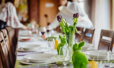 W pakiecie 2 świąteczne śniadania i uroczysta obiadokolację z karafką wina