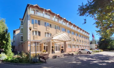 Hungarospa Thermal Hotel*** superior jest połączony z największym kompleksem spa