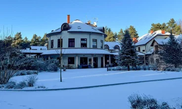 Hotel Centuria w Ogrodzieńcu na Jurze Krakowsko-Częstochowskiej