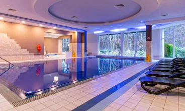 To jeden z niewielu obiektów umożliwiających pobyt z basenem w Pobierowie