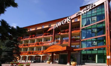 W bliskiej okolicy hotelu znajdują się trasy spacerowe Beskidu Śląskiego