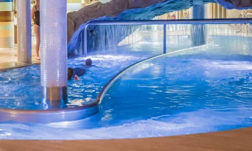 Baltic Park Molo Aquapark to park wodny z licznymi atrakcjami