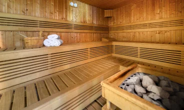 Jest także sauna, w której można się oczyścić i zrelaksować