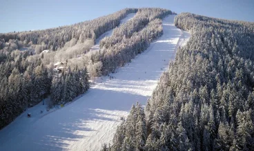 W samym miasteczku Vrchlabi jest kilka ośrodków i wyciągów narciarskich