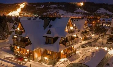 Okolica zachwyca malowniczymi widokami przez cały rok