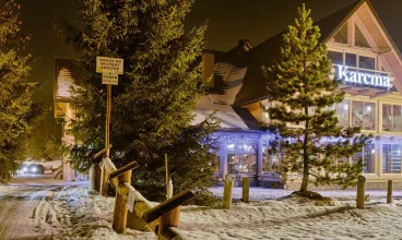 Zimą Białka Tatrzańska jest chętnie wybierana przez fanów narciarstwa