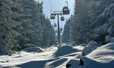Zimą w Świeradów zamienia się w raj dla narciarzy