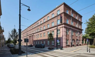 Aiden to hotel położony kilkanaście minut piechotą od ul. Piotrkowskiej