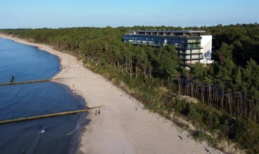 Baltic Jet to unikatowy apartamentowiec w kształcie jachtu przy samej plaży