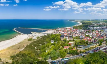 Od hotelu jest tylko 2 minuty pieszo do piaszczystej plaży