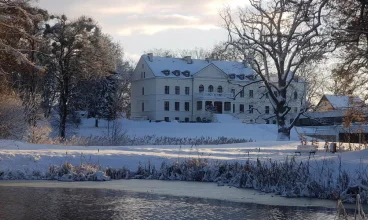 Hanza Pałac & SPA jest luksusowym hotelem położonym w pięknym parku