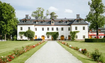 Pięciogwiazdkowy hotel Pałac Pakoszów składa się z części historycznej i nowej