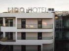 Lido mieści się w odremontowanym, modernistycznym budynku