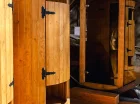 Na terenie obiektu jest zewnętrzna sauna