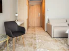 Rozkładana sofa to wygodne miejsce noclegu dla 2 dodatkowych osób