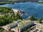 Aparthotel nad Zatoką jest położony 50 m od jeziora i 300 m od plaży