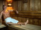 Jest też kilka rodzajów saun