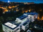 Widok aparthotelu nocą