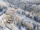Blisko stąd do całorocznej kolejki gondolowej, wieży widokowej SkyWalk i centrum