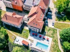 Hotel Niemcza na Dolnym Śląsku z basenem zewnętrznym i wewnętrznym
