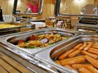 W bufecie znajdziemy potrawy na ciepło