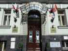 Hotel jest położony na prawym brzegu Wełtawy