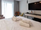 W każdym pokoju znajduje się 55” telewizor, wifi i miękkie ręczniki