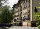 Hotel Elbrus znajduje się blisko centrum Szczyrku i skoczni narciarskich