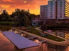 Hotel Helikon **** jest położony wprost nad brzegiem jeziora Balaton
