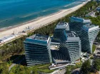 Nowoczesny obiekt znajduje się przy plaży w Międzyzdrojach