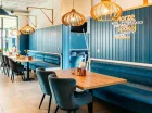 Wnętrza restauracji nawiązują do nadmorskiego położenia