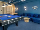 Jest tutaj nowoczesna sala bilardowa