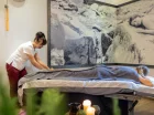 Warto skorzystać z wyselekcjonowanej oferty zabiegów spa oraz masaży