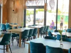Restauracja specjalizuje się w kuchni włoskiej i międzynarodowej