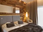 W każdym pokoju jest minibar, TV, wifi, sejf, ręczniki