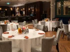 Od południa hotel serwuje dania z karty