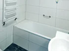 W łazienkach pokoi superior jest wanna