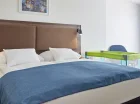 Pokoje w budynku hotelowym są nowoczesne i stylowe